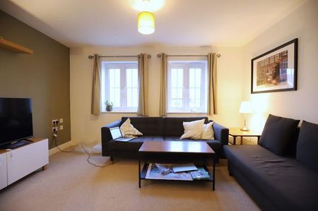 4 bedroom terraced house to rent - Photo 3