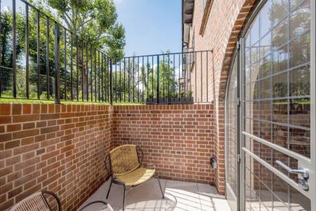 1 Bedroom Apartment To Let - Photo 4