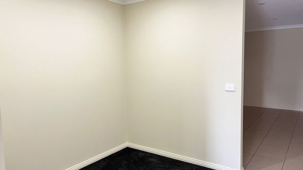 Freshly Renovated & Move-In Ready! - Photo 1