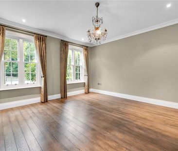 Set in a beautifully private setting, approximately 1.3 miles to AC... - Photo 2