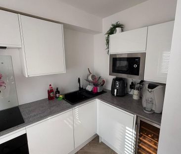 1 bedroom flat to rent - Photo 6