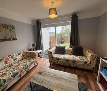 4 bedroom semi-detached house to rent - Photo 3