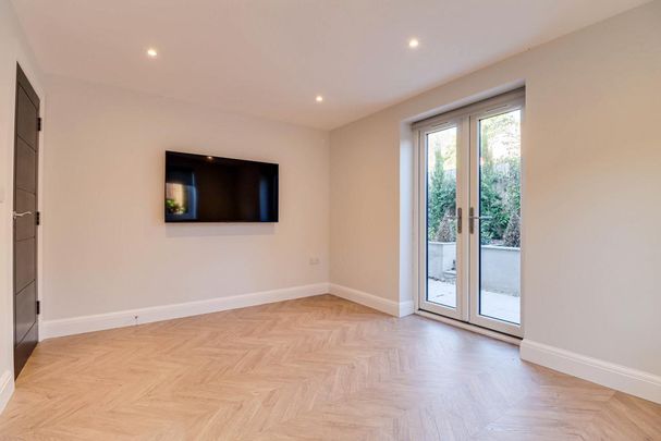 2 bedroom maisonette to rent - Photo 1