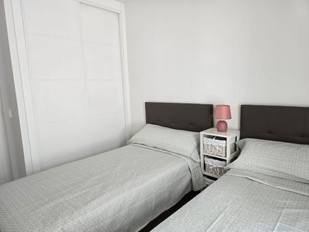 Piso En alquiler Calle los Vecinos 29, Los Pacos, Fuengirola - Photo 5