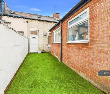 2 bedroom terraced house to rent - Photo 5