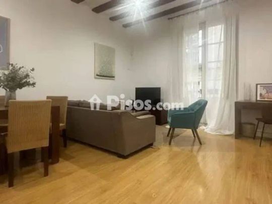 Piso en alquiler en Carrer dels Mercaders - Photo 1