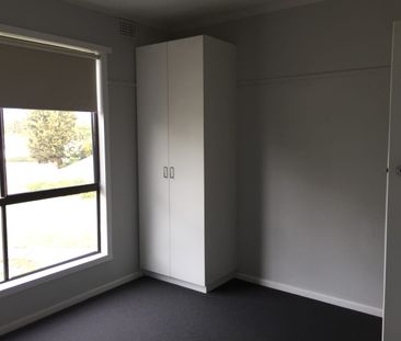 4-BEDROOM HOME - Photo 3