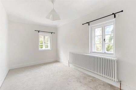 4 bedroom detached house to rent - Photo 4