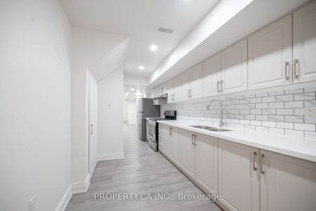 8 Cavesson Road #Bsmnt - Photo 3