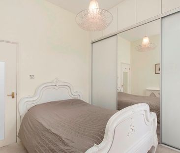 1 Bed Flat, New Church Court, SE19 - Photo 5