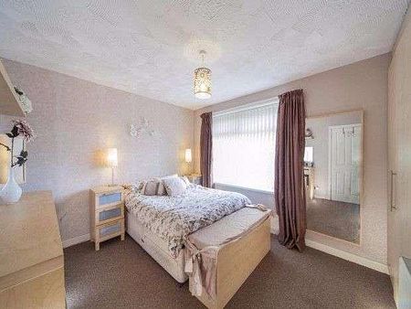 Jubilee Drive, Whiston, L35 - Photo 4