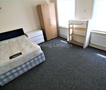 5 bedroom terraced house to rent - Photo 3