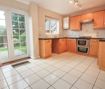 Forton Close, Bournemouth - Photo 2