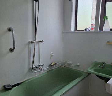 1 Bedroom Flat - Photo 3