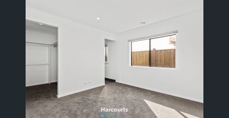 Perfect Blend of Modern Living & Family Comfort! - Photo 3