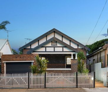 Location and Ease in the heart of Sydenham - Photo 1