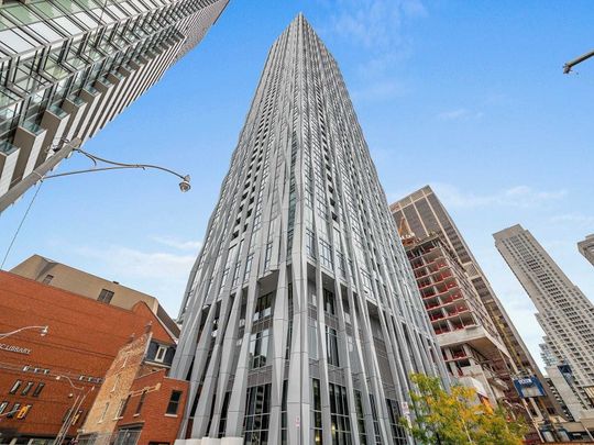 For Lease - 1 Yorkville Avenue Unit# 5509, Toronto, Ontario - Photo 1