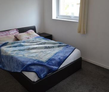 4 bedroom terraced house to rent - Photo 5