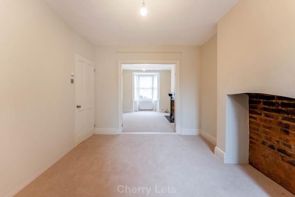 3 bedroom terraced house to rent - Photo 1