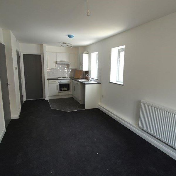 1 bedroom flat to rent - Photo 1