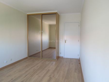 Apartamento T2 para Arrendamento em Alfornelos perto do Metro - Photo 3