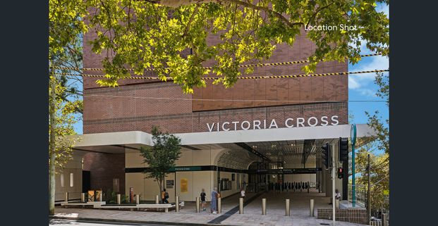 Comfortable, family-sized apartment ideally located - Photo 1