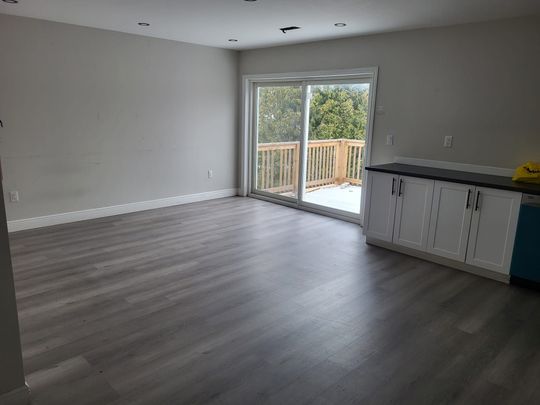 For Lease - 6447 Culp Street, Niagara Falls, Ontario - Photo 1