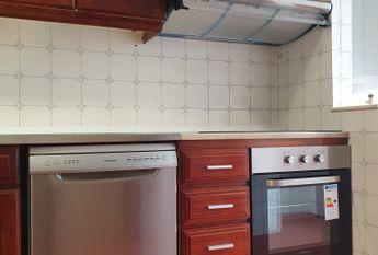 Apartamento T3 situado na zona residencial da Forca, em Aveiro.