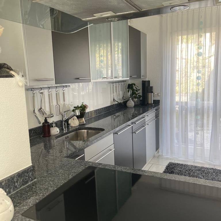 290 m² - Photo 1
