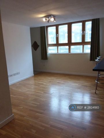 1 bedroom in a house share to rent - Photo 5
