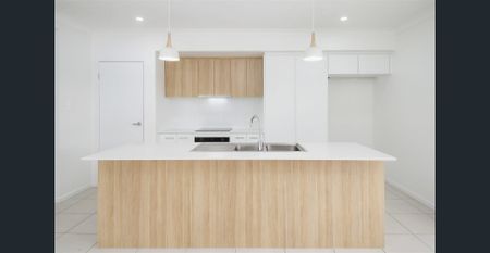 Brand New three beds, including Mater Bedroom, Ensuite in Greenbank - Photo 4