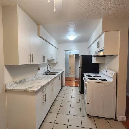 *MOVE IN BONUS* 2 bedroom 1 bathroom available now! Maple ridge - Photo 3