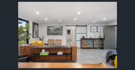 Family Luxury in the Heart of Mundingburra – Four-Bedroom Home with Pool & Solar Power! - Photo 3