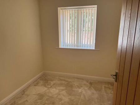 3 bedroom detached bungalow to rent - Photo 5