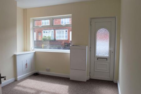 2 bedroom end of terrace house to rent - Photo 3