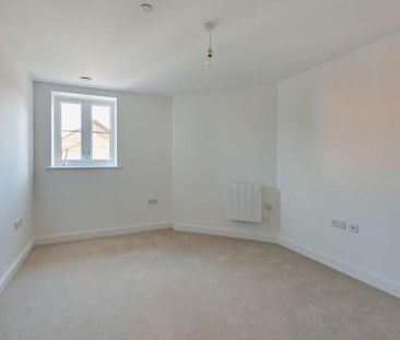 2 bedroom retirement property to rent - Photo 4