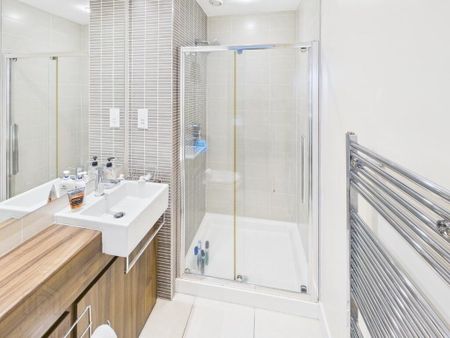 Apartment 6.35 The Arc 2f Queens Road, Belfast, BT3 9FG - Photo 3