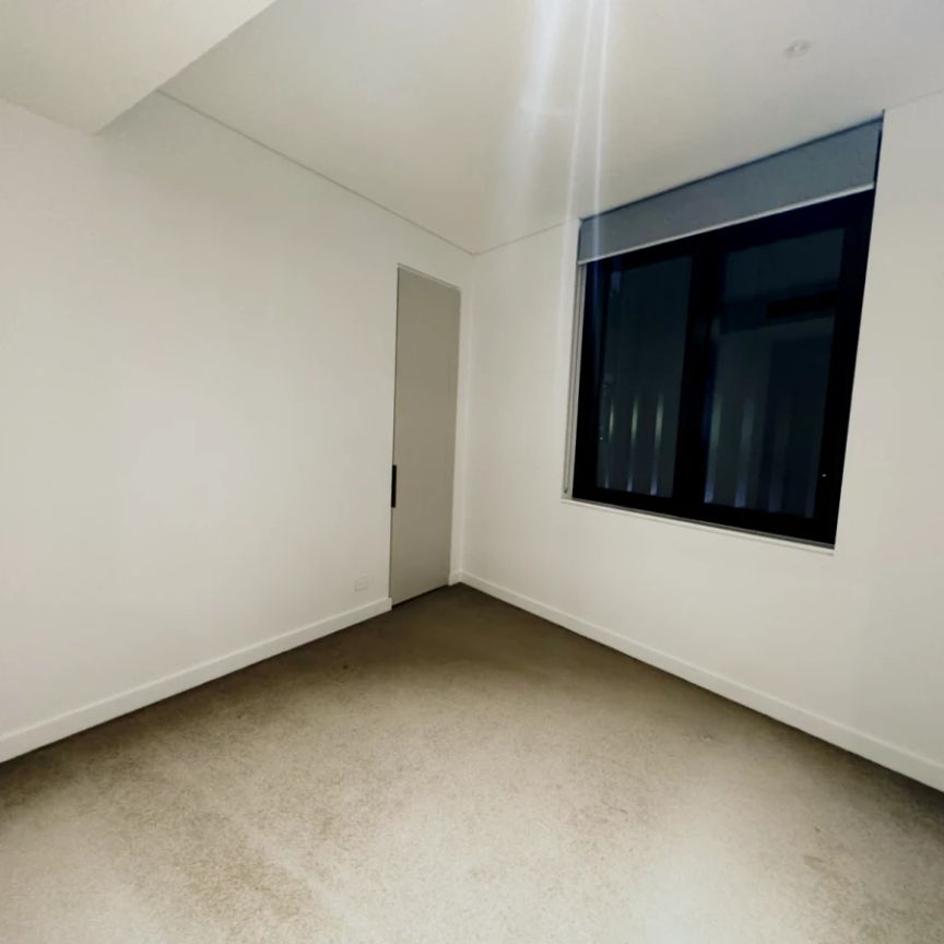 2 bed 1 bath - Photo 1