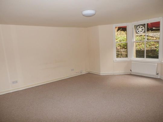 1 bedroom duplex to rent - Photo 1