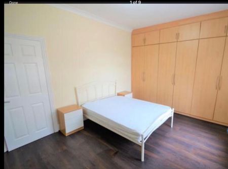 Room in a Shared House, Fairfield Street, M6 - Photo 4