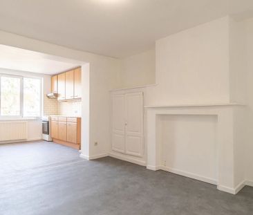 Appartement te huur in Elsene voor € 900 met 1 slaapkamer - Photo 4
