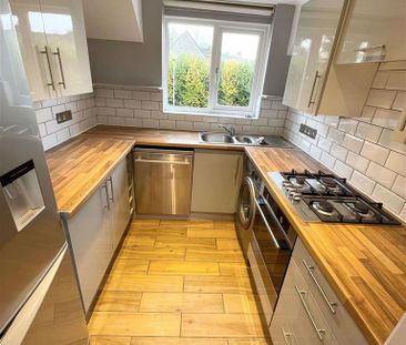 2 bedroom apartment to rent - Photo 3