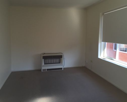 Conveniently Located Apartment in the Heart of Blackburn - Photo 1