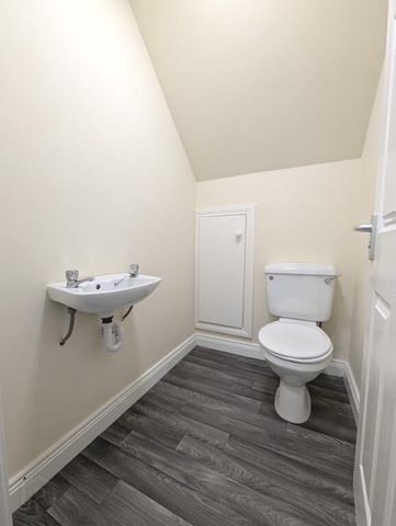 36a Railway Road, Coleraine, BT52 1PE - Photo 3