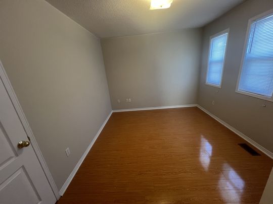 For Lease - 32 Earlsbridge Boulevard Unit# Upper, Brampton, Ontario - Photo 1