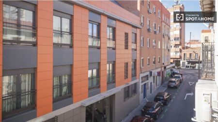 madrid, Community of Madrid 28020 - Photo 2