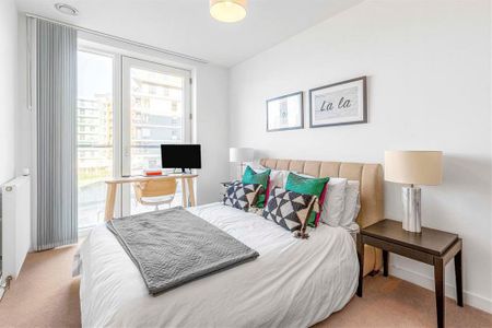 3 bedroom flat to rent - Photo 3