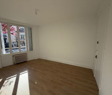 Location Appartement 4 pièces 96m² VICHY 03200 - Photo 2
