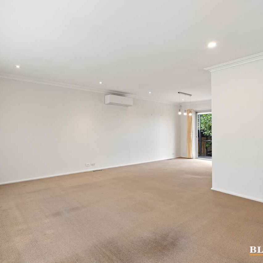 Ideal Family Home - Photo 1