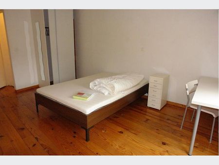 Maison à Louer à LILLE 1010 € - Photo 3